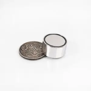 Vernikkelde Neodymium Potmagneet – Inwendige Schroefdraad